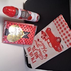 NWT Beautiful Kitchen Towel with Valentine's Card